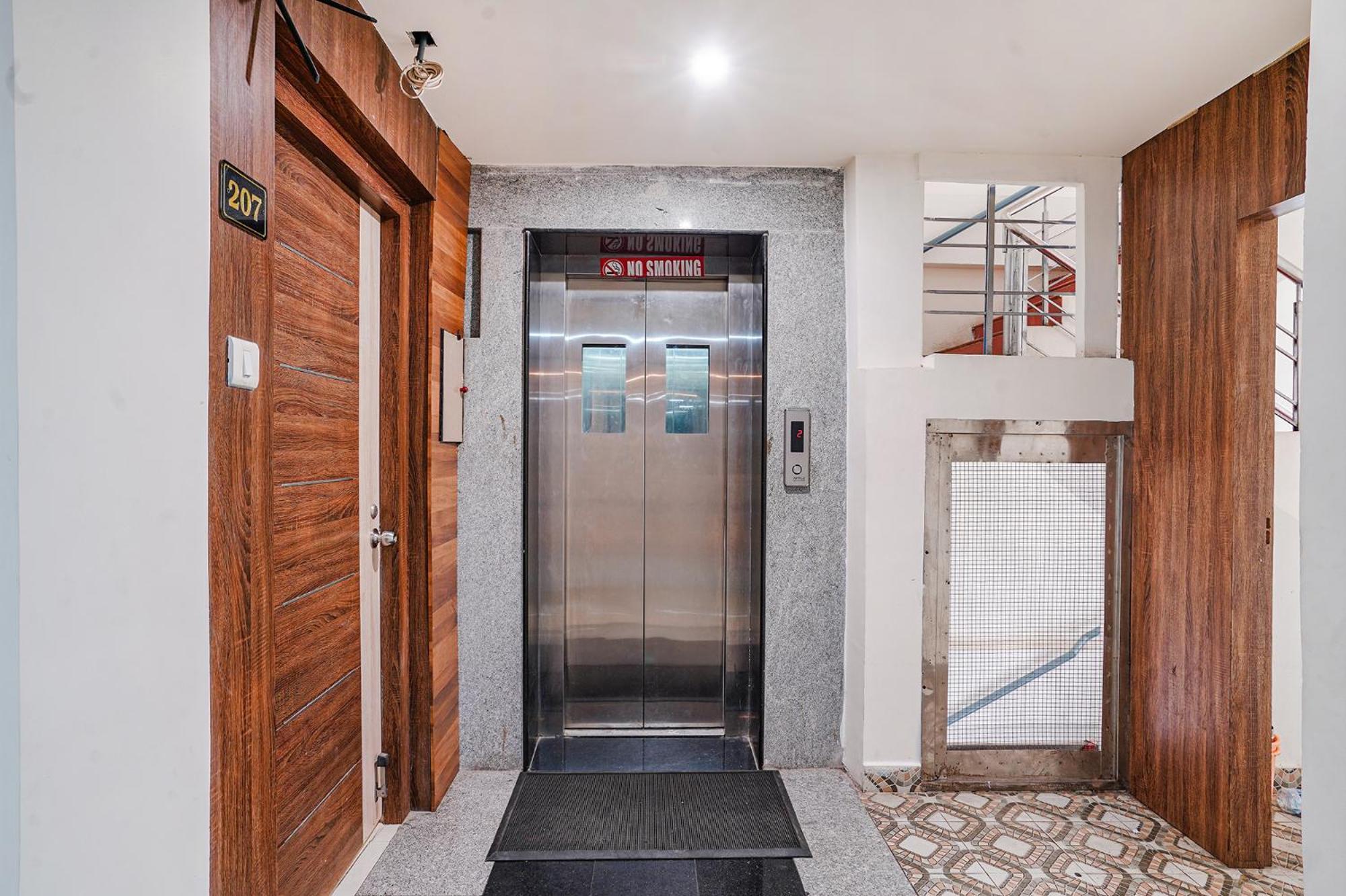 Fabhotel Ambika Elite Buckinghampet ภายนอก รูปภาพ